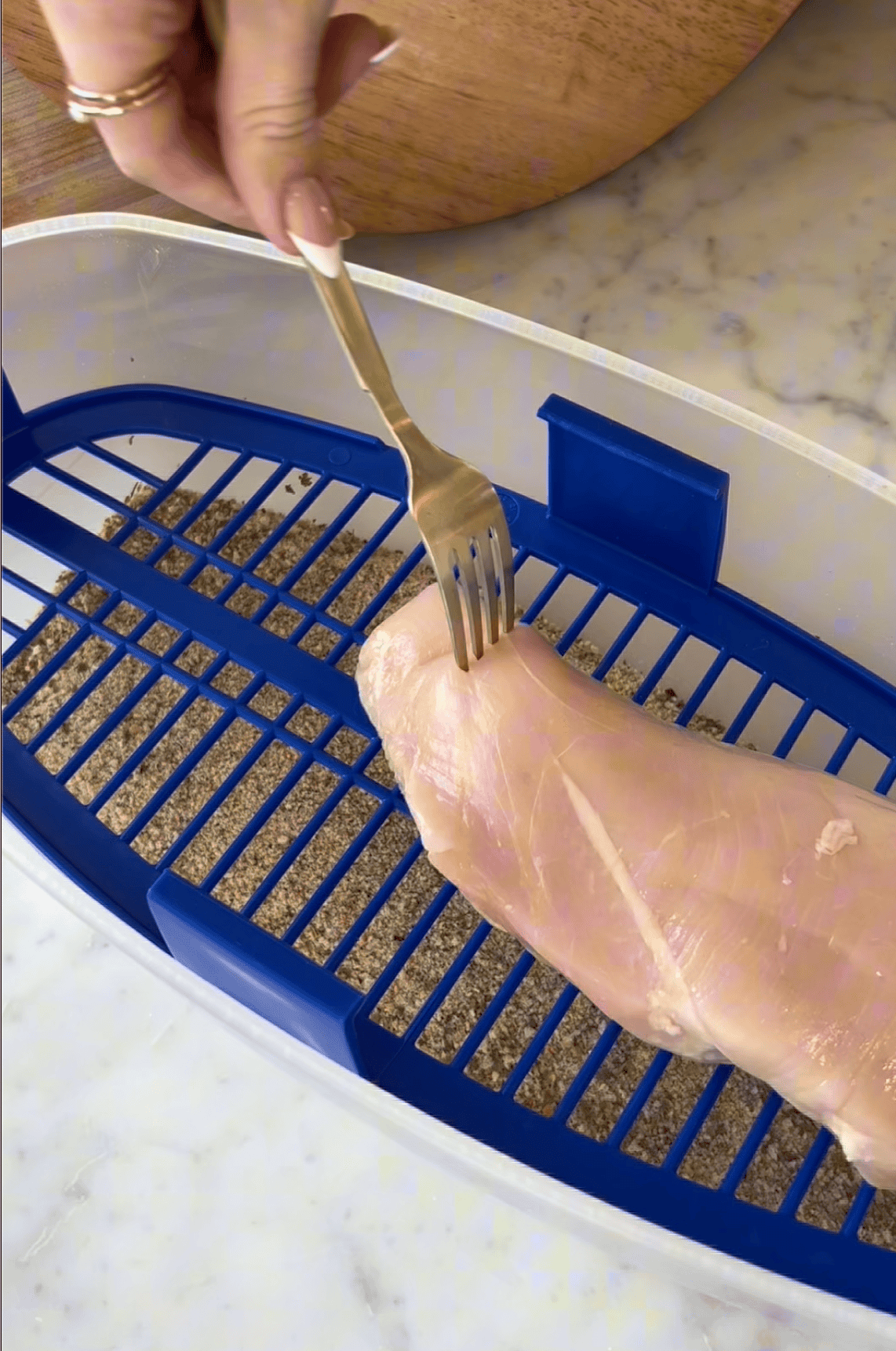 The Breading Station That Keeps Your Kitchen Clean - The Bargain Sisters®